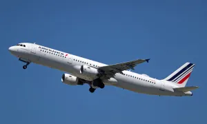 Phi cơ Pháp bay qua Iraq khi Iran tập kích tên lửa vào Israel