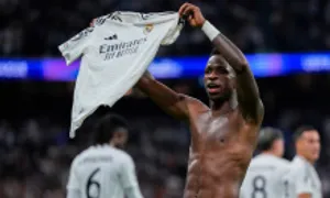 Huyền thoại Real: 'Vinicius chơi như Pele'